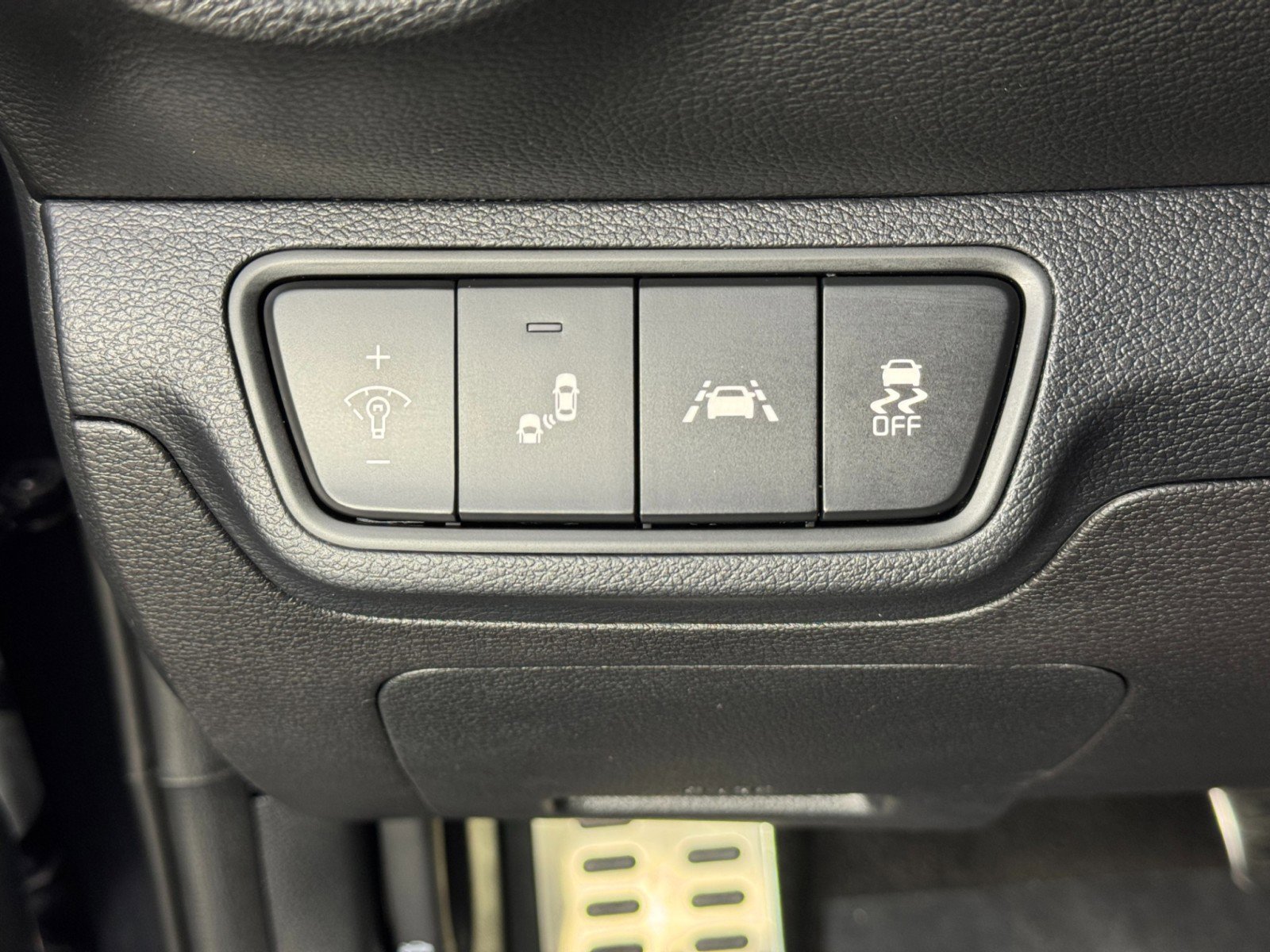 Used 2020 Kia Forte GT-Line FWD image 16