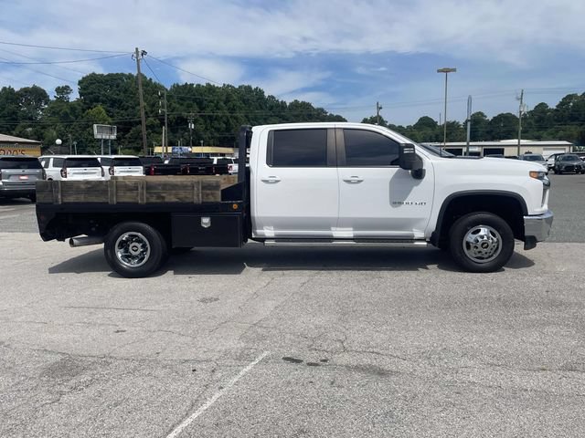 Used 2022 Chevrolet Silverado 3500 LT w/ Remote Start Package AWD/4WD image 2