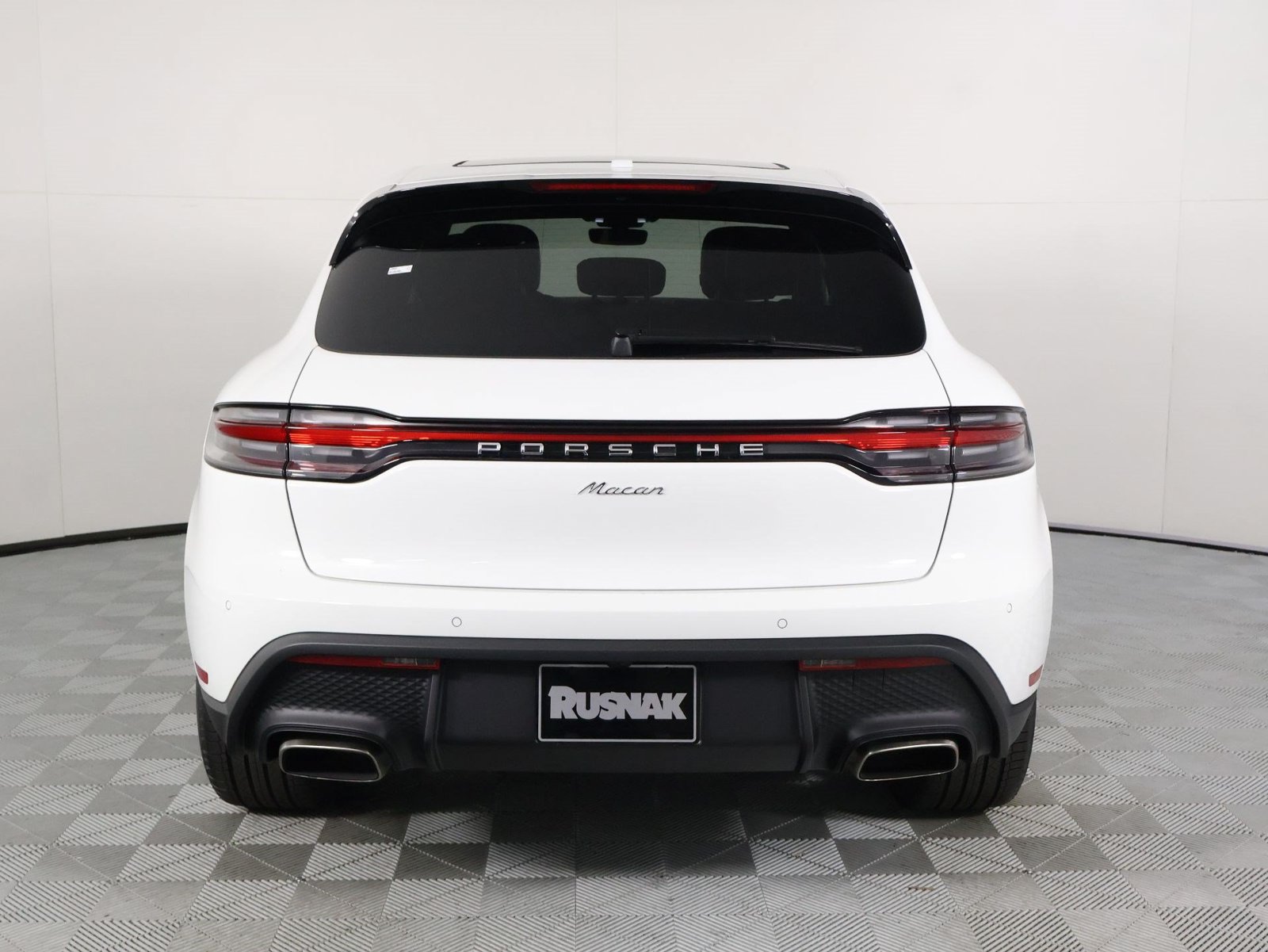 New 2026 Porsche Macan AWD/4WD image 6