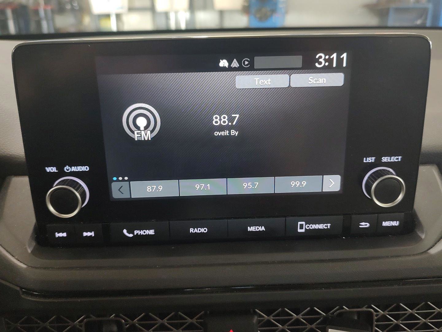 Used 2023 Honda Accord EX image 8