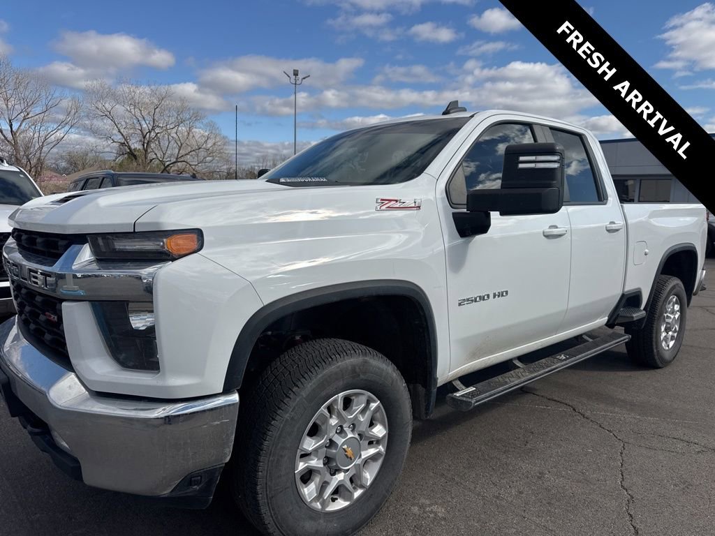 Used 2023 Chevrolet Silverado 2500 LT w/ Convenience Package image 2