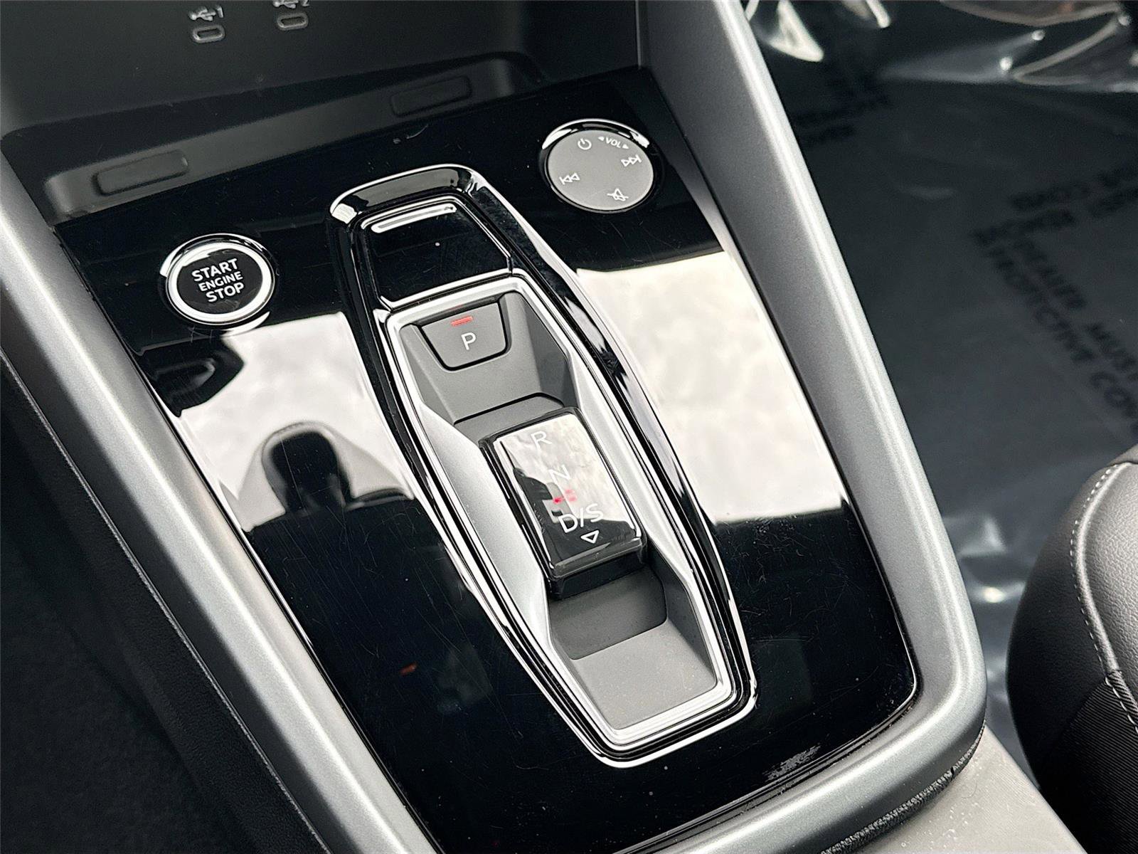 Certified 2025 Audi A3 2.0T Premium w/ Black Optic Package image 17