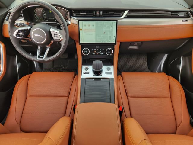 Used 2026 Jaguar F-PACE R-Dynamic S AWD/4WD image 25