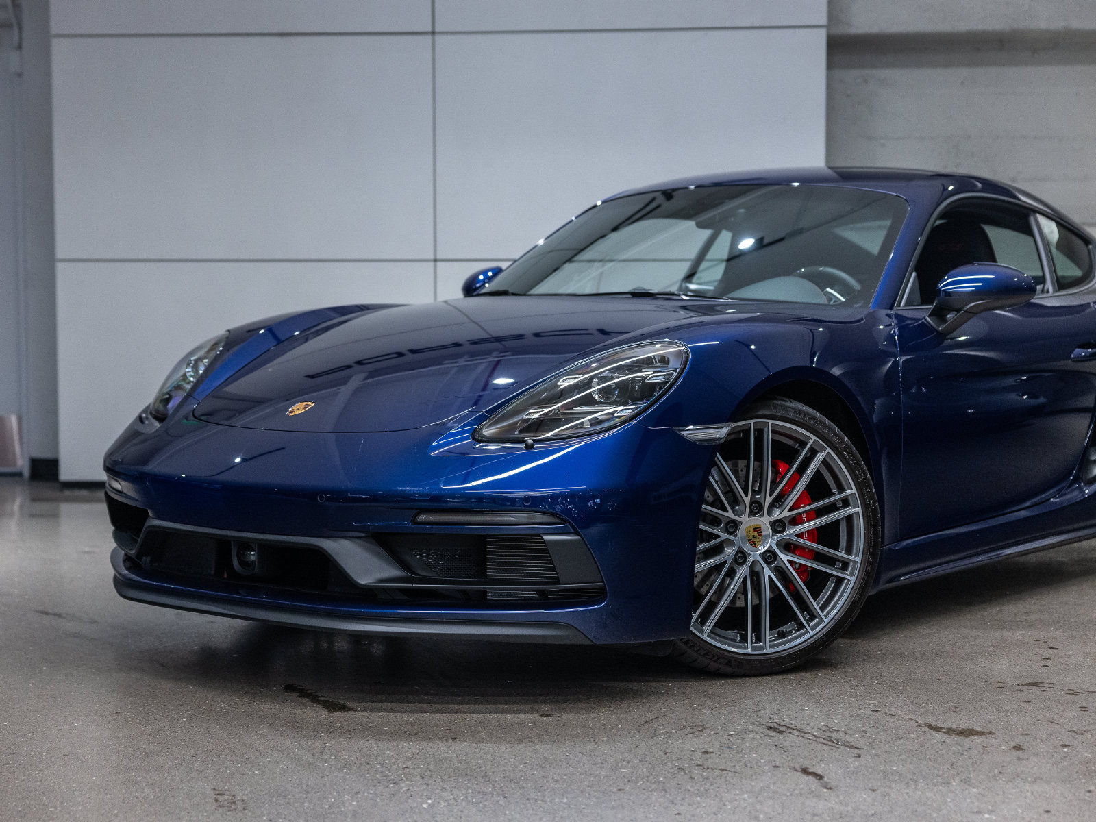 Certified 2025 Porsche 718 Cayman GTS RWD image 21