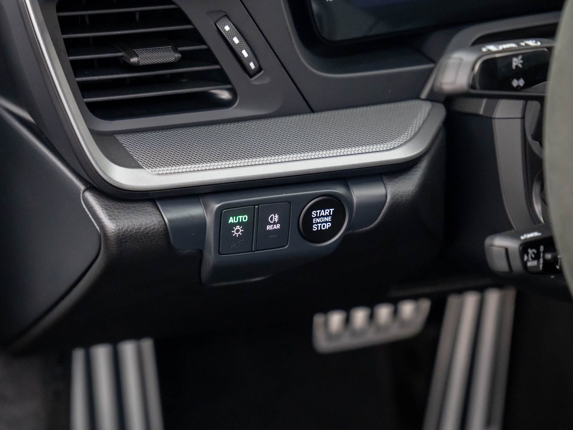 Used 2025 Porsche 911 Carrera S image 17