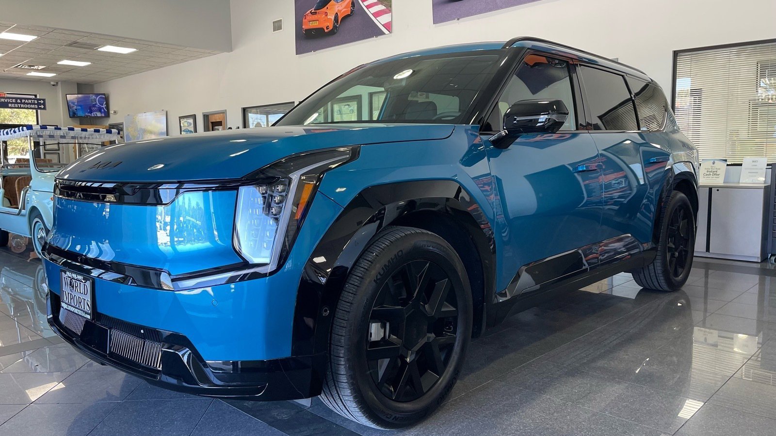 Used 2026 Kia EV9 Land w/ Nightfall Edition Package image 1