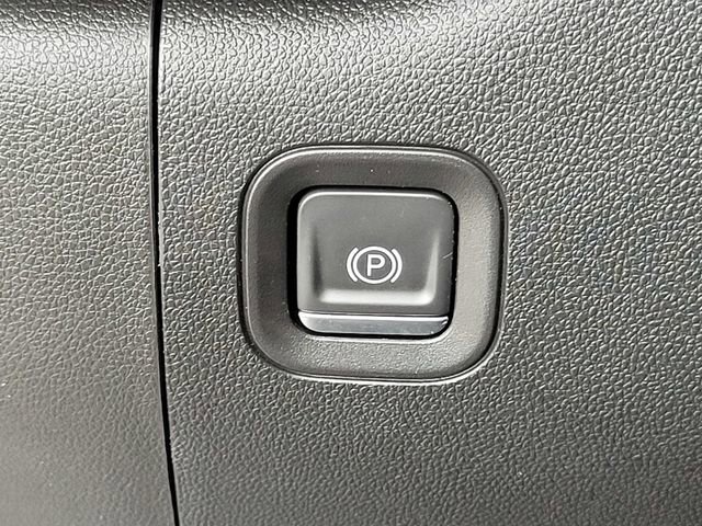 Used 2024 Chevrolet Silverado 1500 Custom image 29