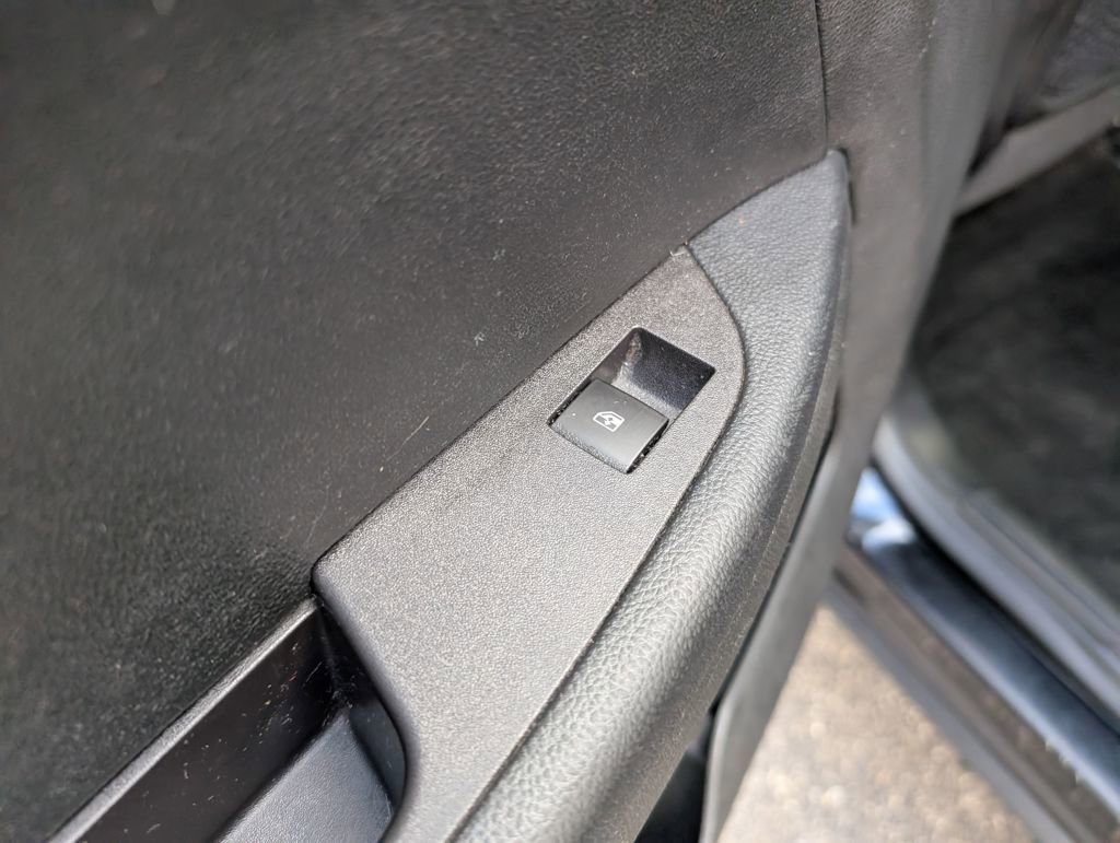 Used 2017 GMC Terrain SLE image 11