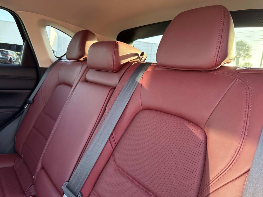 Certified 2022 MAZDA CX-5 Carbon Edition image 18