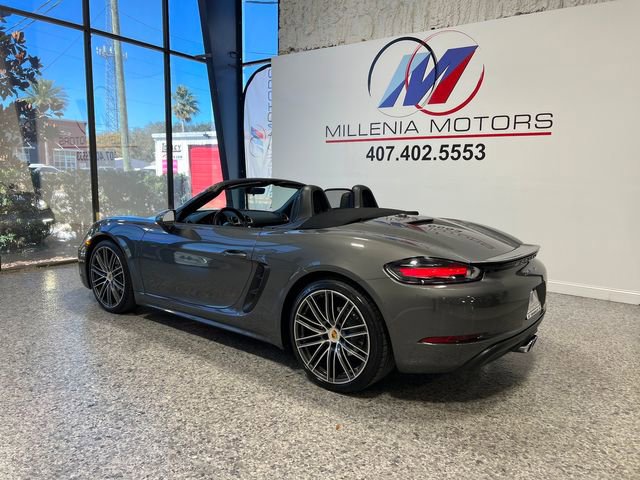 Used 2017 Porsche 718 Boxster image 2