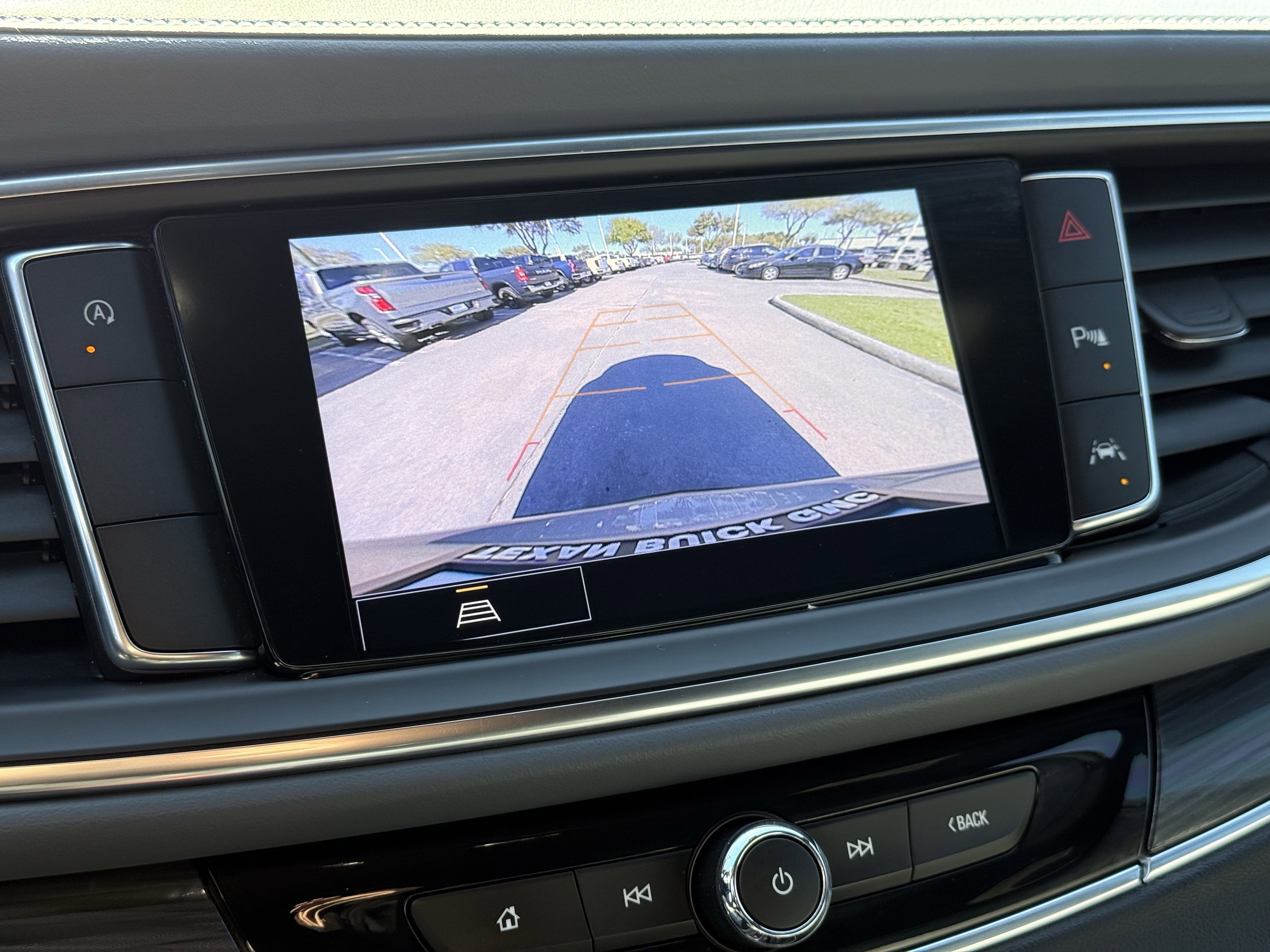 Used 2023 Buick Enclave Essence w/ Sport Touring Edition image 21