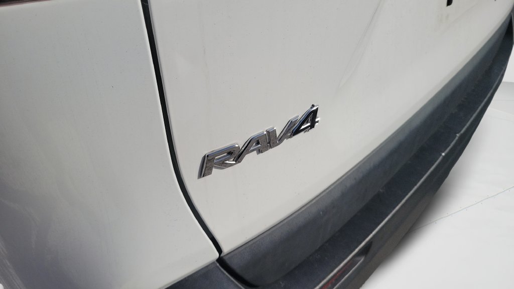 Used 2024 Toyota RAV4 LE FWD image 6