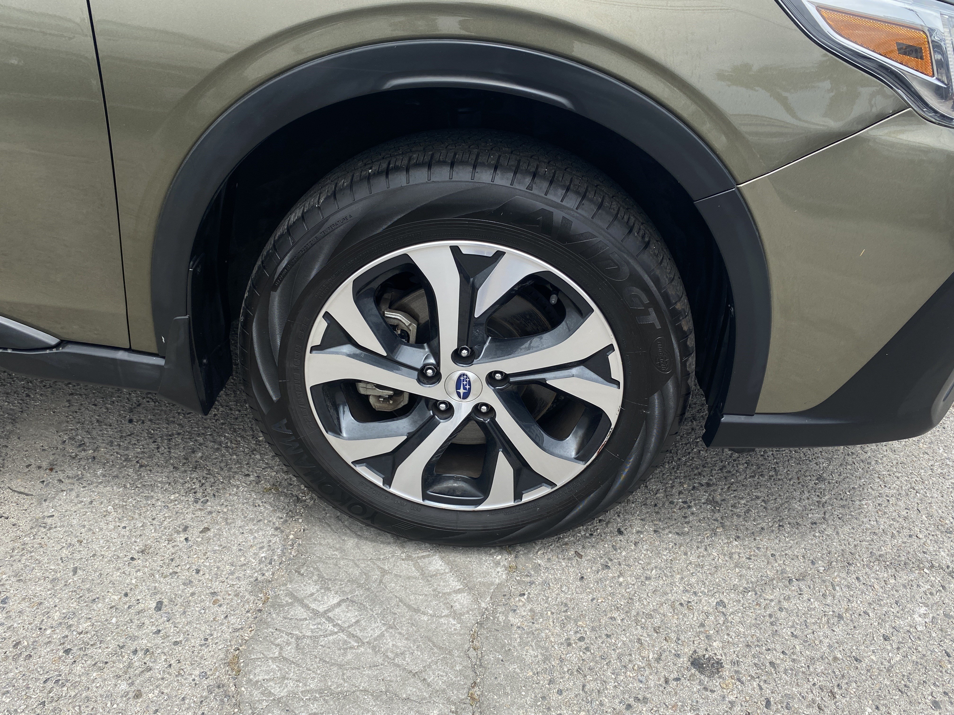 Used 2022 Subaru Outback Limited w/ Popular Package #2 AWD/4WD image 23