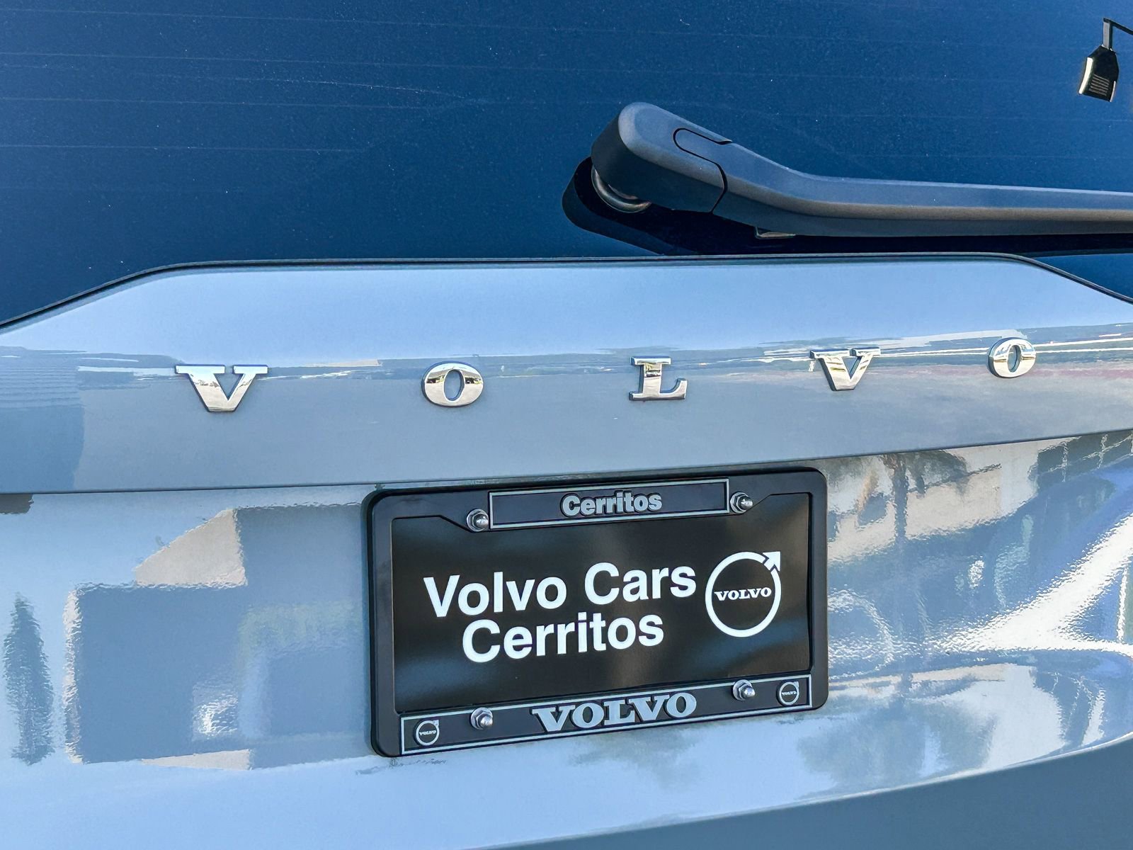 Used 2025 Volvo XC90 T8 Plus w/ Protection Package Premier AWD/4WD image 10