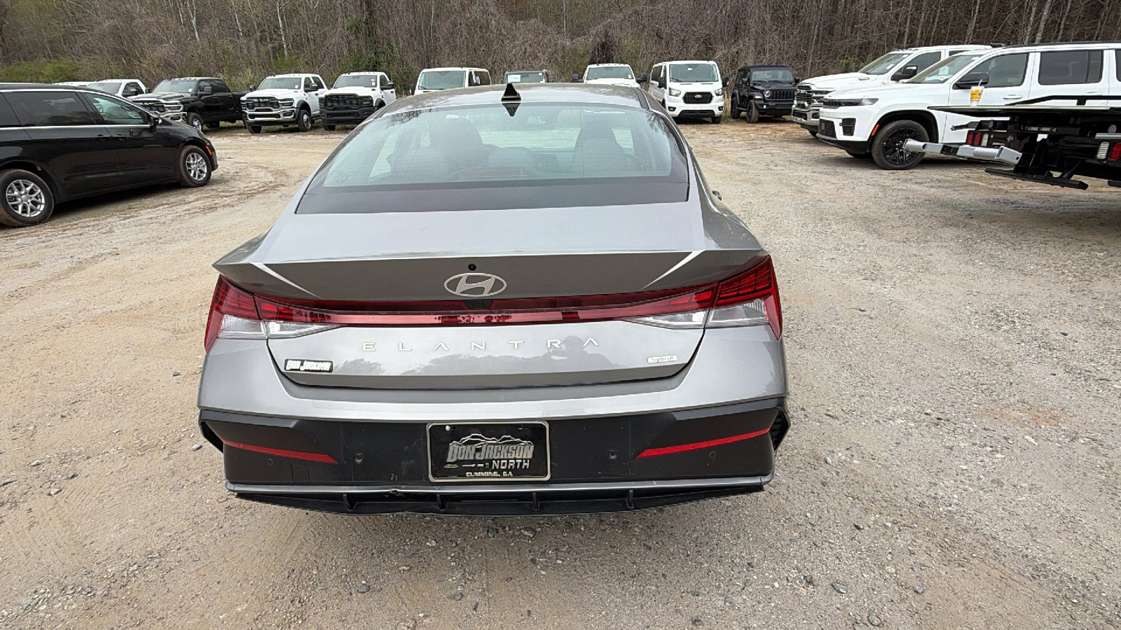 Used 2024 Hyundai Elantra Limited image 9