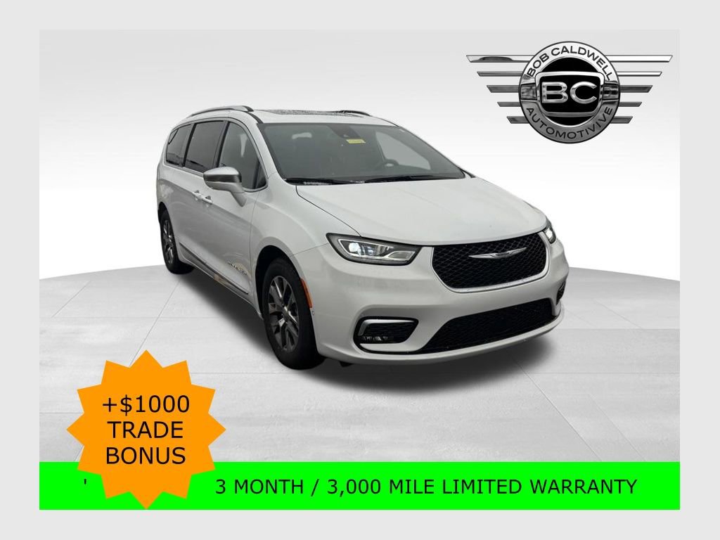 Used 2024 Chrysler Pacifica Pinnacle