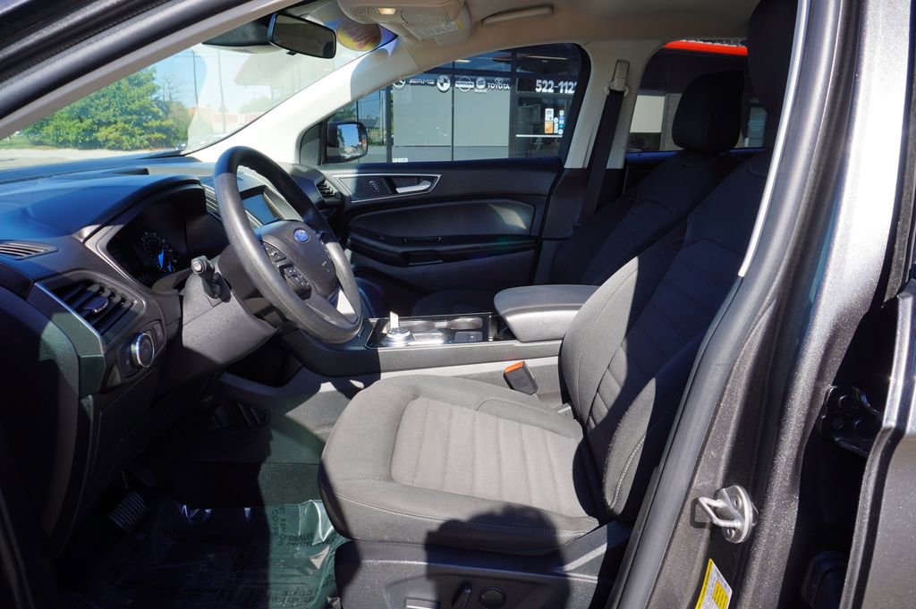 Used 2020 Ford Edge SE image 23