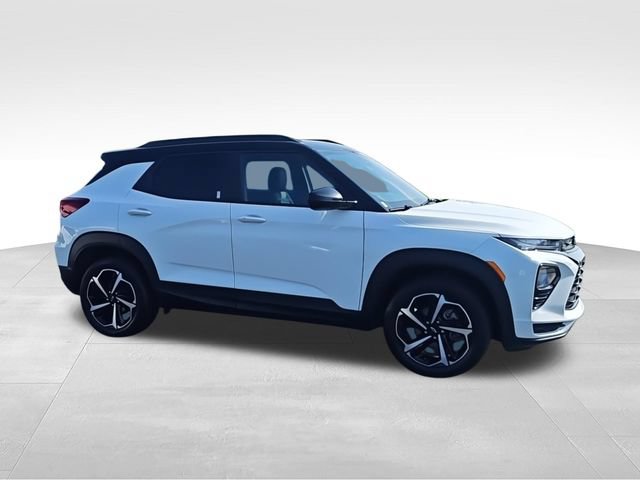 Used 2022 Chevrolet TrailBlazer RS w/ Convenience Package AWD/4WD image 9