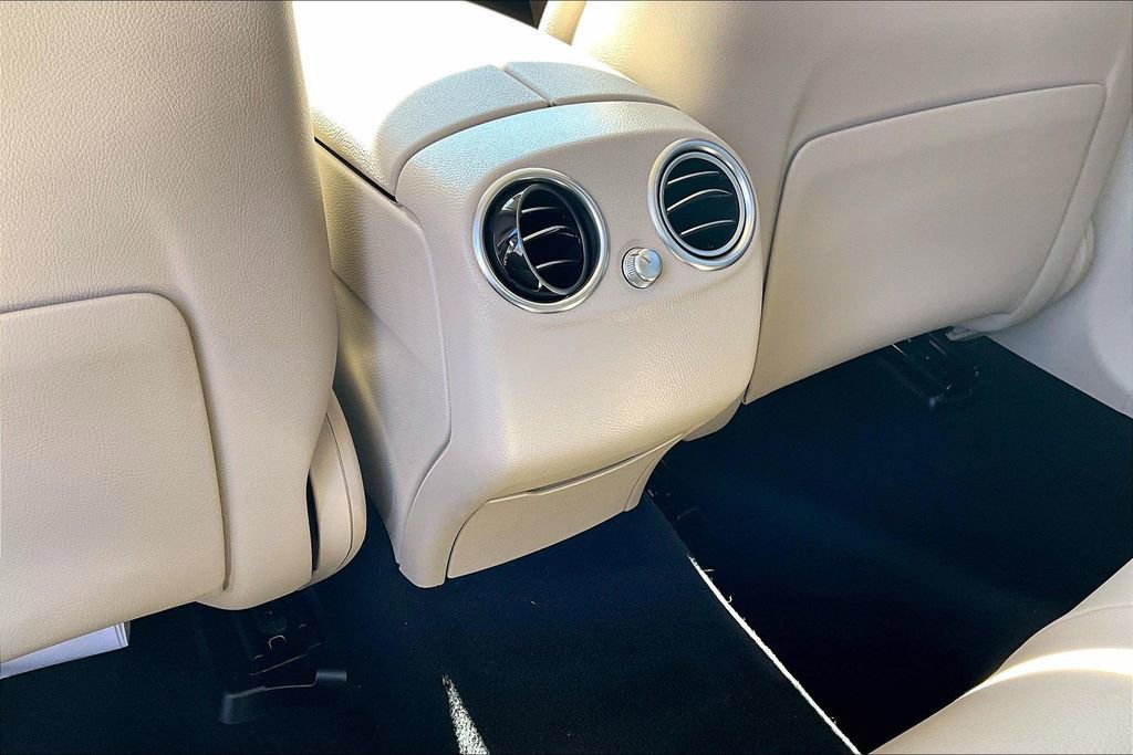 Certified 2022 Mercedes-Benz GLC 300 4MATIC image 25