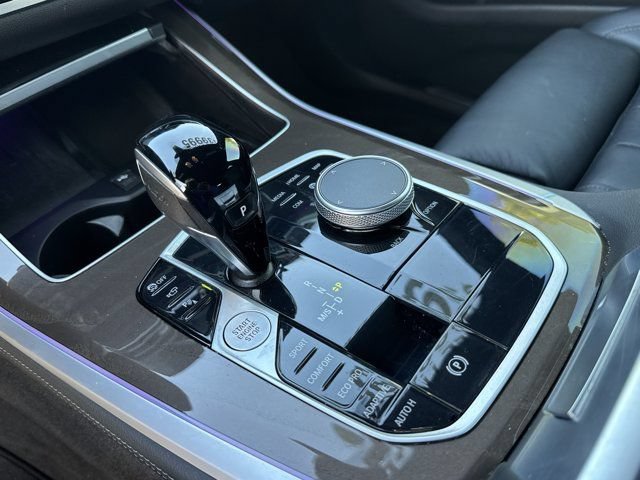 Used 2022 BMW X5 sDrive40i w/ M Sport Package RWD image 30
