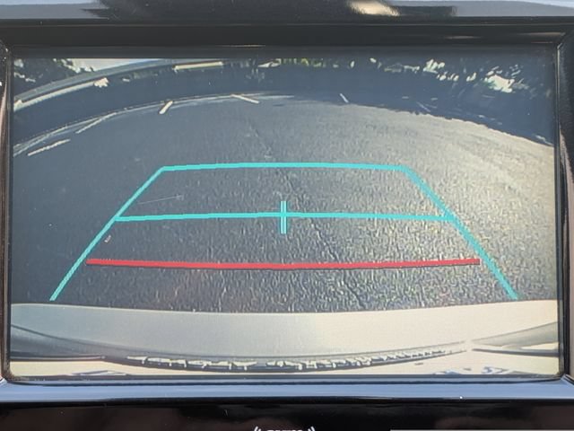 Used 2020 Toyota Camry SE FWD image 20