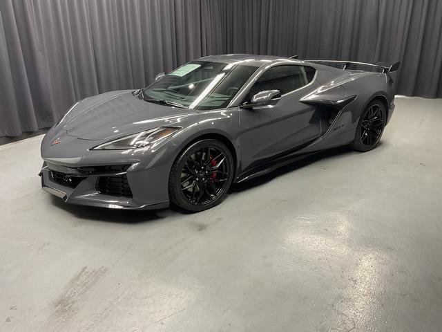 New 2027 Chevrolet Corvette Z06 RWD image 3