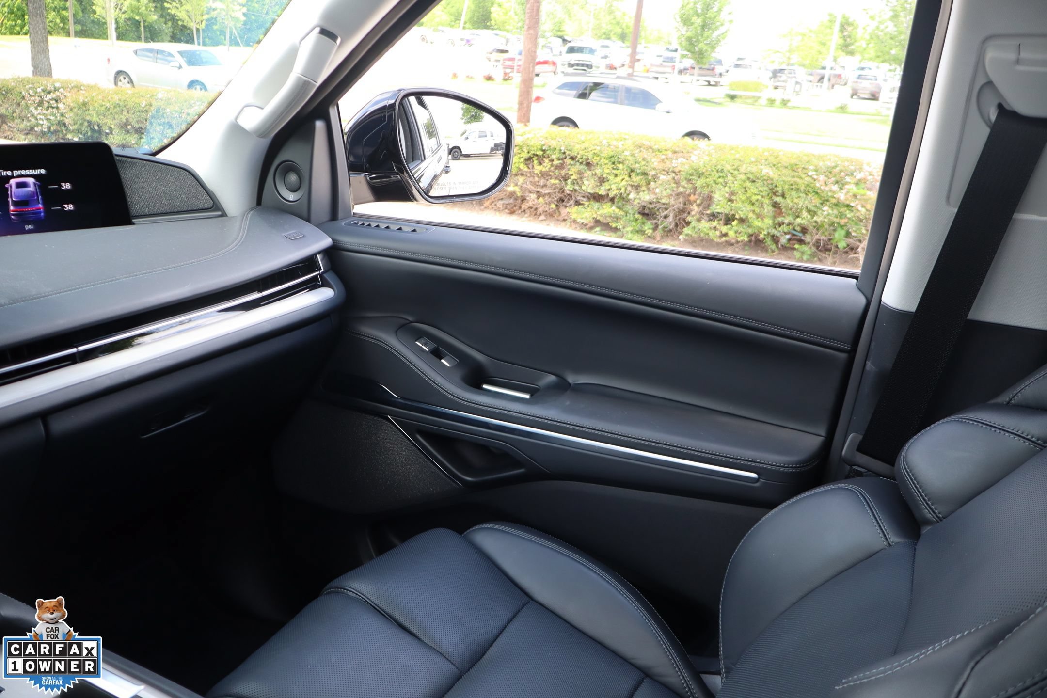 Used 2025 Lincoln Navigator Reserve AWD/4WD image 24