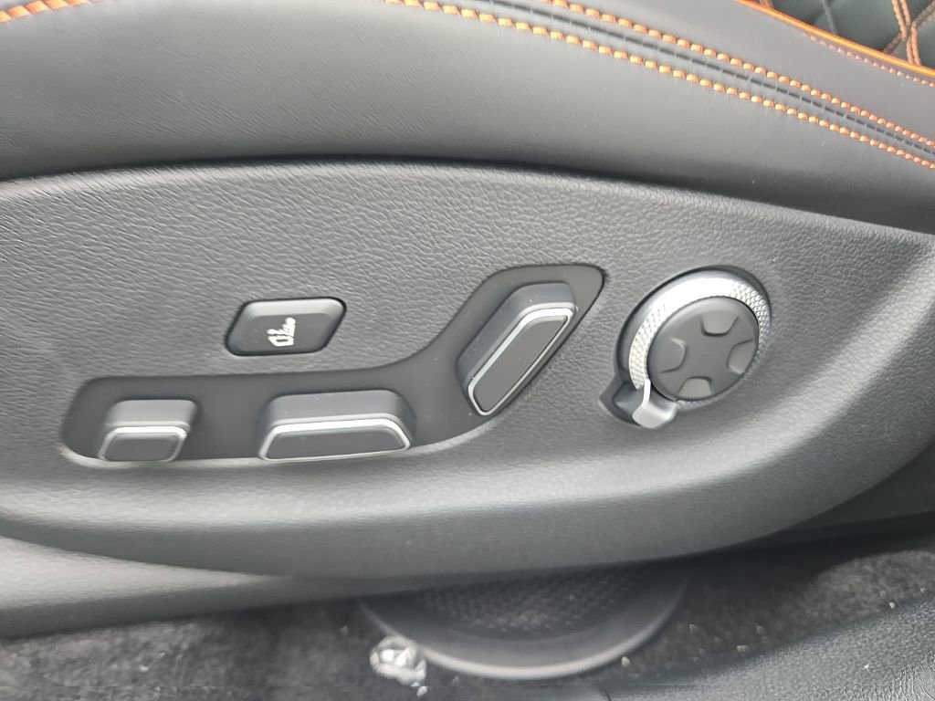 Used 2026 Genesis GV70 3.5T Sport Prestige image 19