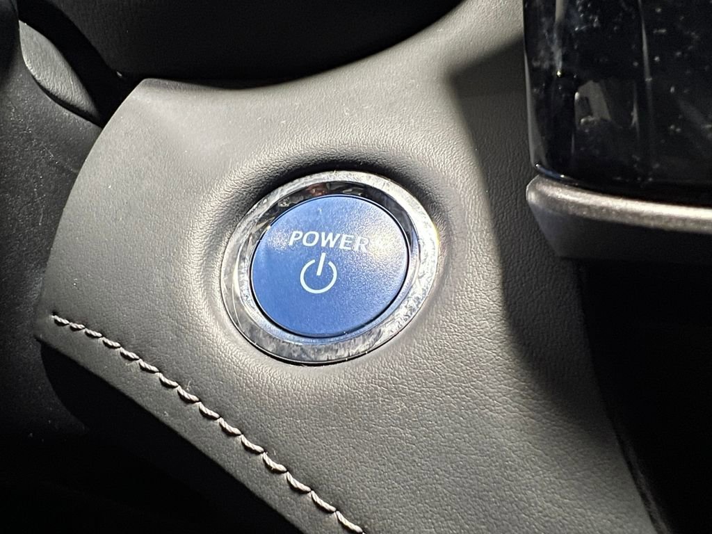 Certified 2022 Toyota Highlander XLE image 28