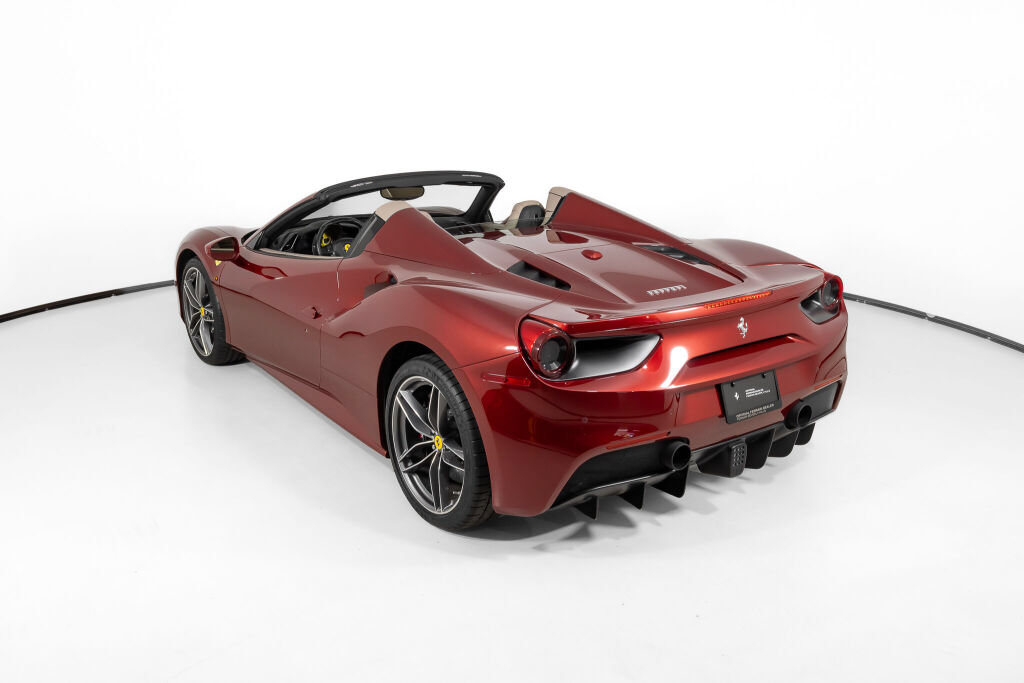Used 2019 Ferrari 488 Spider RWD image 5