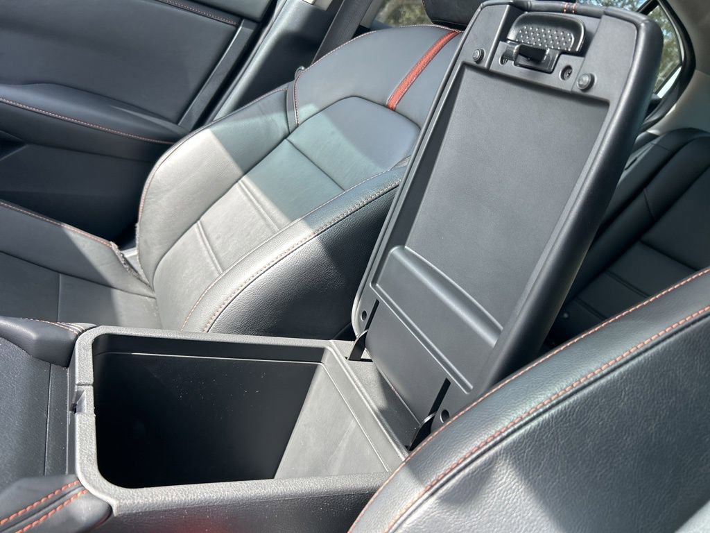 Used 2021 Nissan Sentra SR w/ SR Premium Package image 38