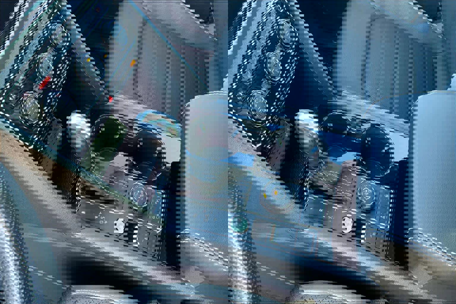 Used 2021 Volkswagen Atlas SEL Premium image 17