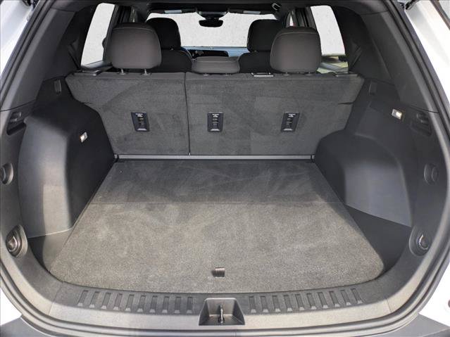 Used 2025 Chevrolet Equinox LT w/ Safety and Technology Package FWD image 6
