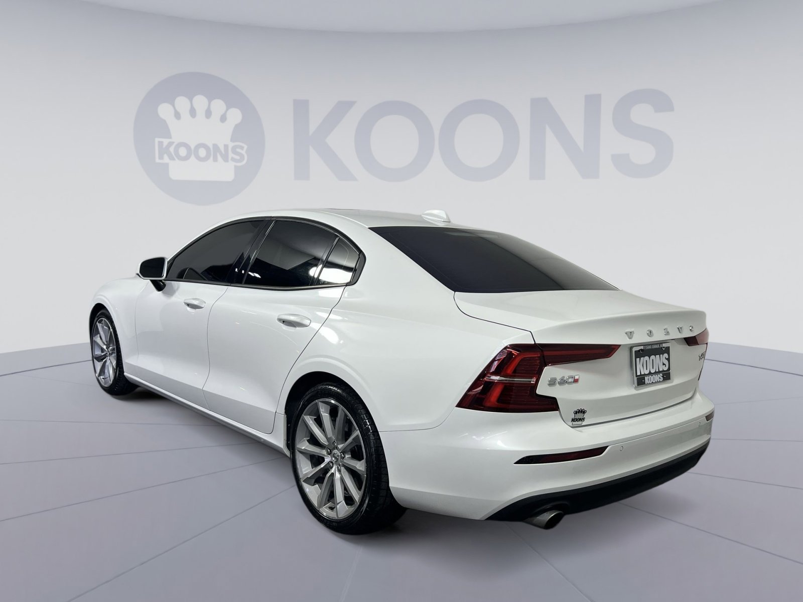 Used 2021 Volvo S60 T6 Momentum w/ Protection Package Premier AWD/4WD image 8