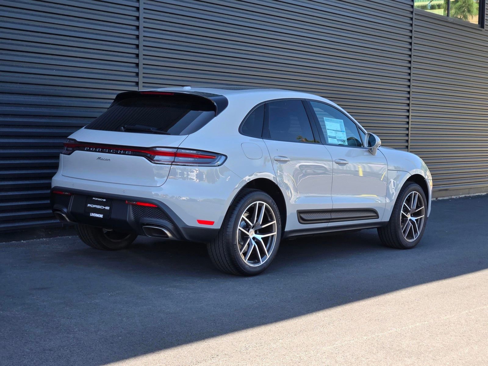 New 2026 Porsche Macan AWD/4WD image 7