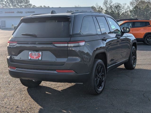 New 2026 Jeep Grand Cherokee Altitude RWD image 7