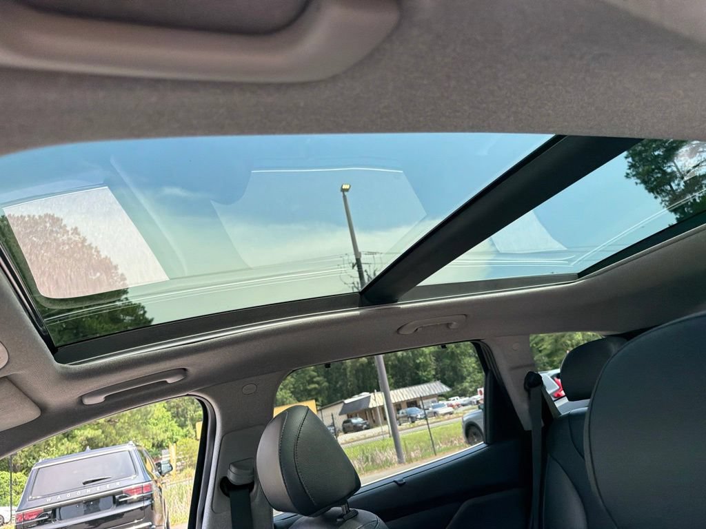 Used 2019 Hyundai Santa Fe Limited w/ Cargo Package FWD image 19