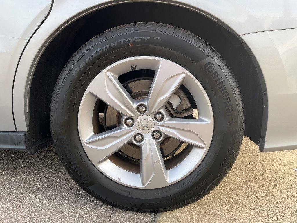 Used 2018 Honda Odyssey EX-L image 16