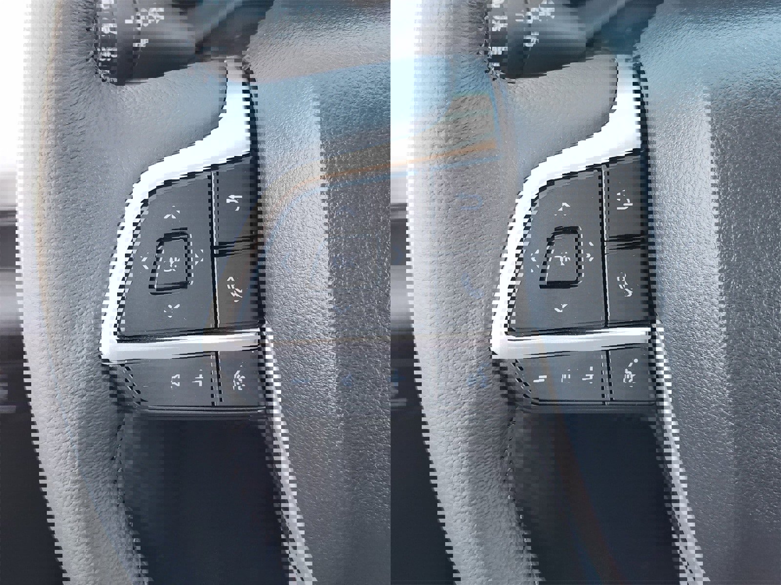 Used 2026 Toyota Sienna XLE image 33