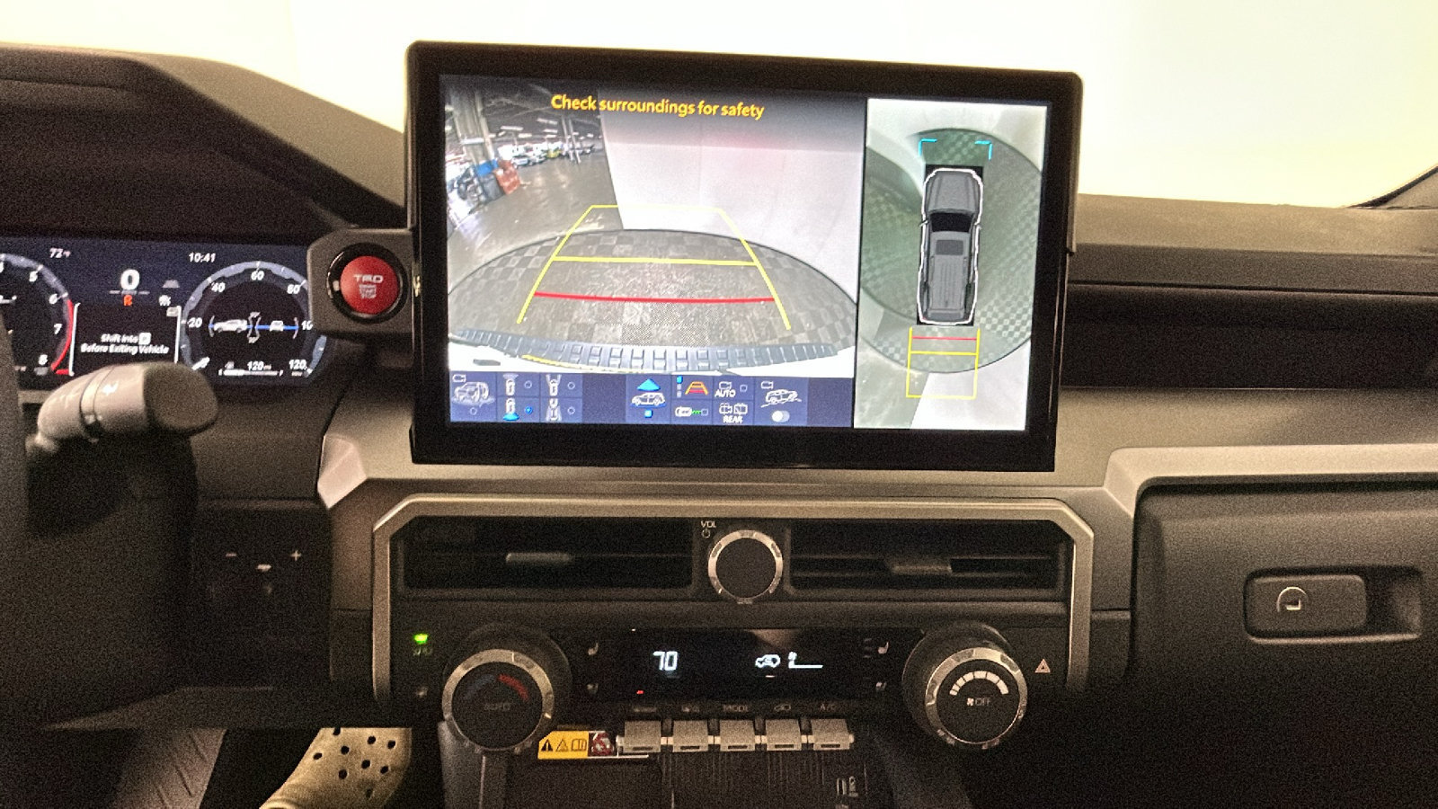 Used 2025 Toyota 4Runner TRD Off-Road Premium w/ Tow Technology Package AWD/4WD image 29