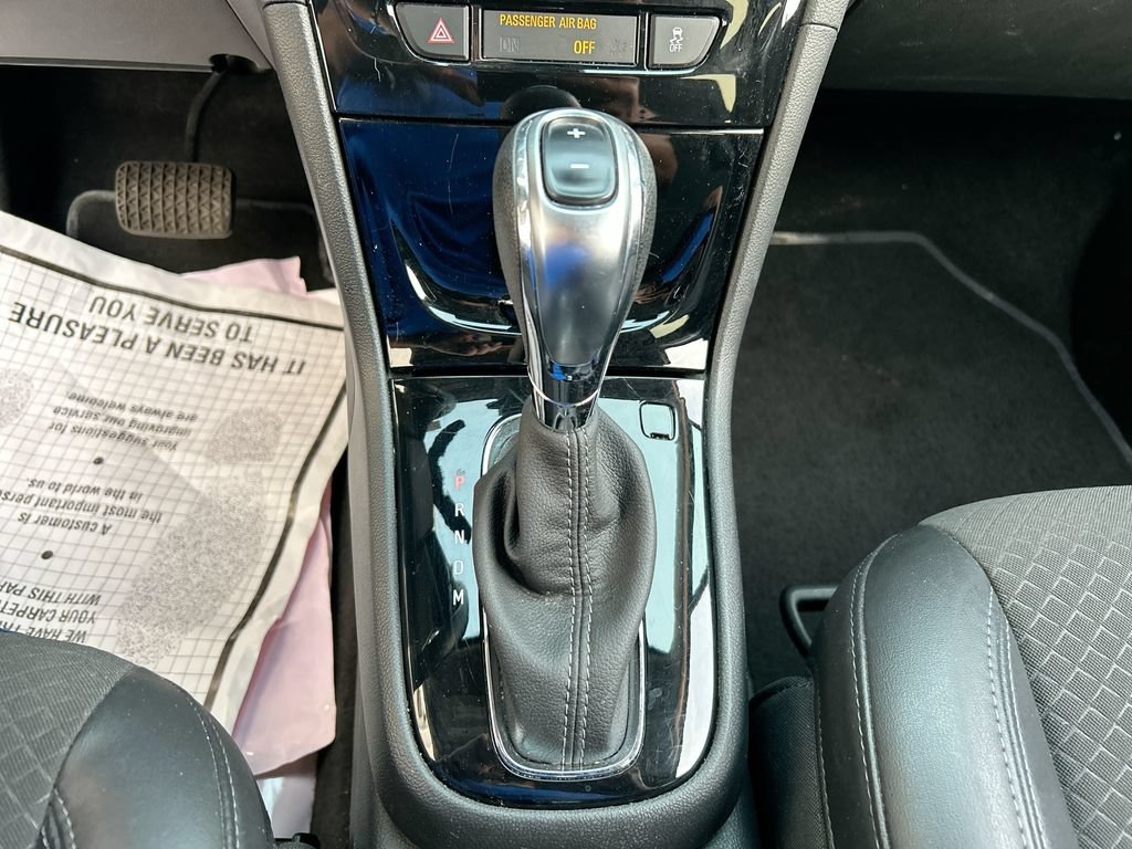 Used 2022 Buick Encore Preferred w/ Safety Package AWD/4WD image 20