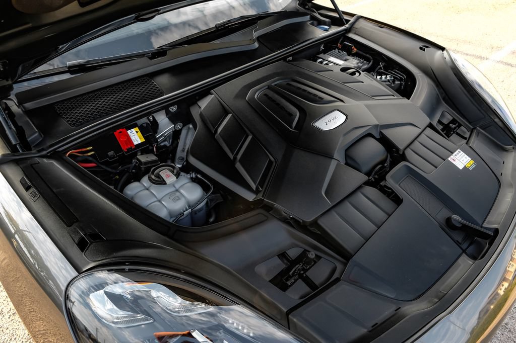 Used 2021 Porsche Cayenne S AWD/4WD image 58