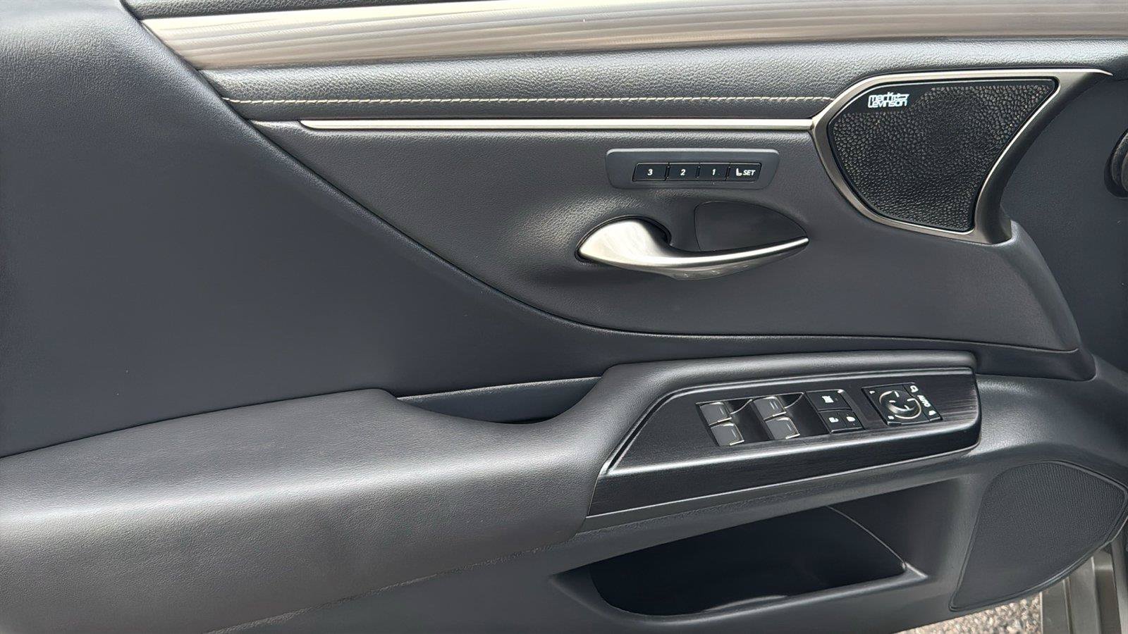 Used 2021 Lexus ES 350 F Sport w/ Accessory Package 2 FWD image 13