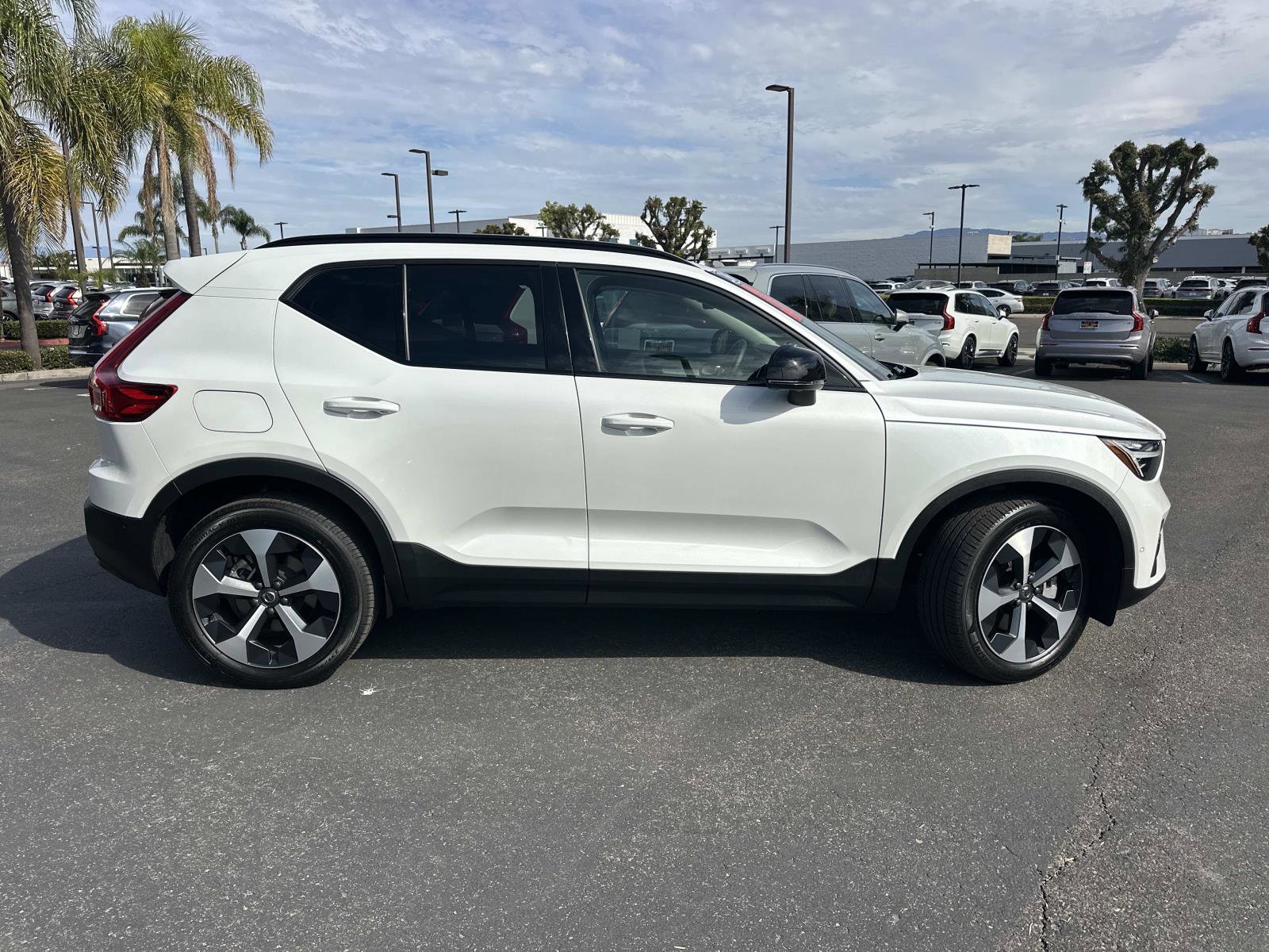 Certified 2026 Volvo XC40 B5 Plus w/ Protection Package Premier image 3