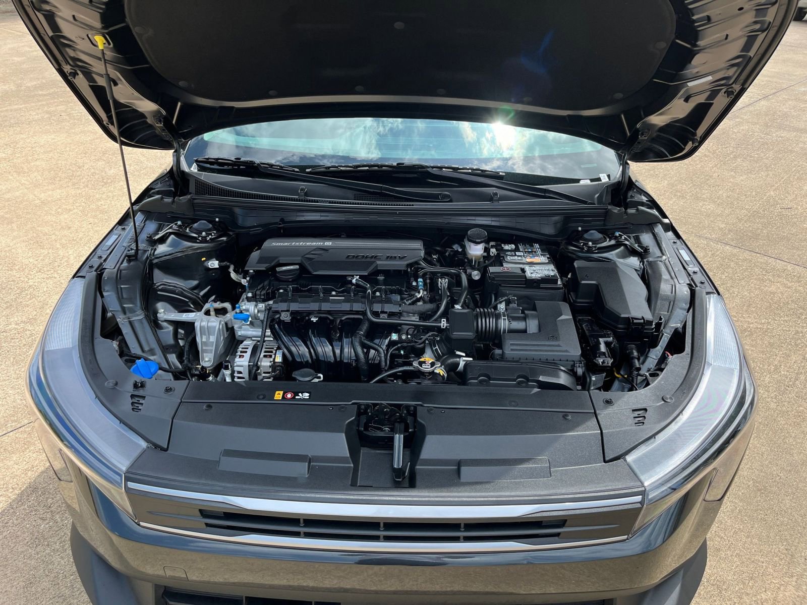 Used 2025 Kia K4 LXS image 35