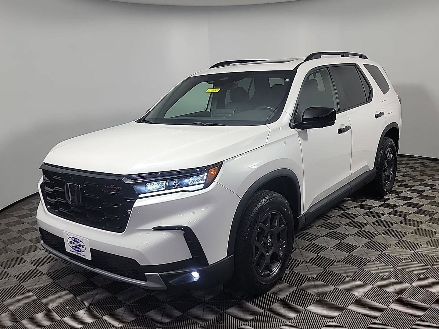 Certified 2023 Honda Pilot TrailSport image 11