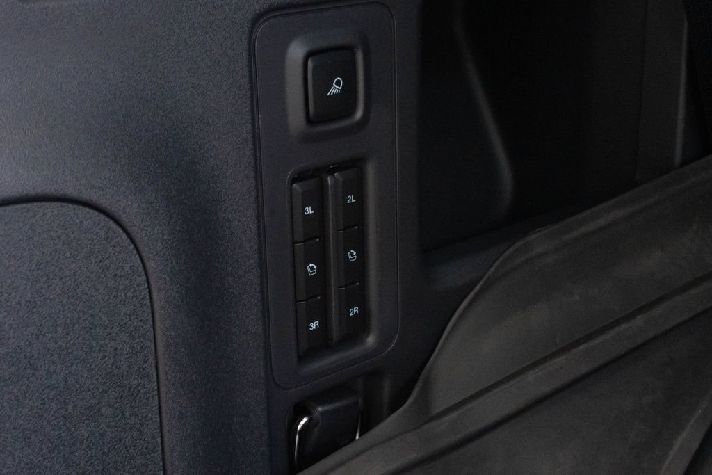 Used 2025 Ford Expedition Tremor AWD/4WD image 18