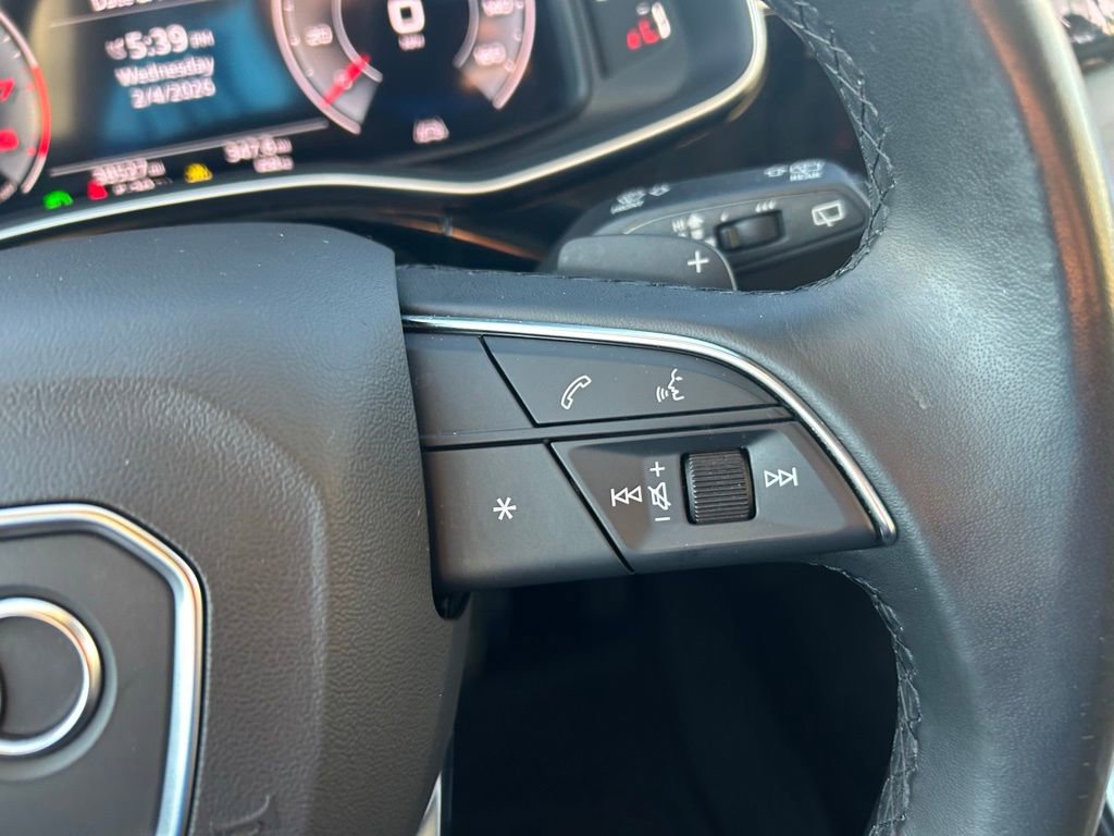Used 2023 Audi Q7 2.0T Premium w/ Towing Package image 21