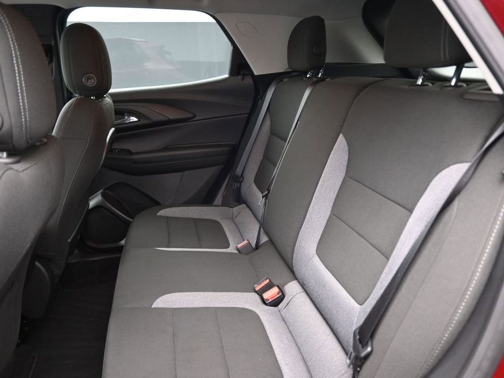 Used 2025 Chevrolet TrailBlazer LT FWD image 10