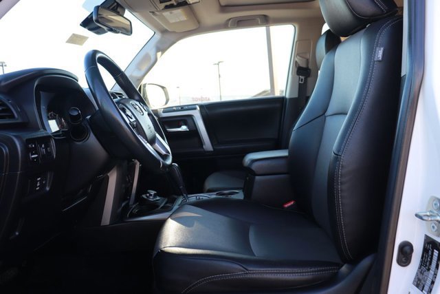 Used 2022 Toyota 4Runner SR5 Premium image 10